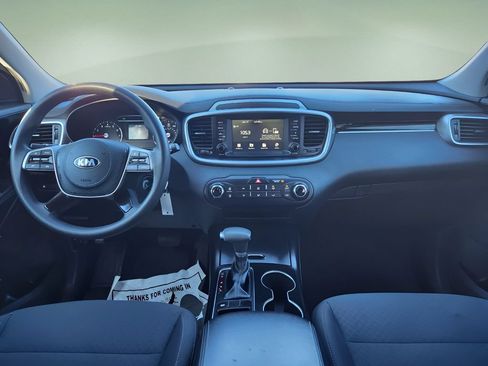 Used 2020 Kia Sorento FWD V6 image 19