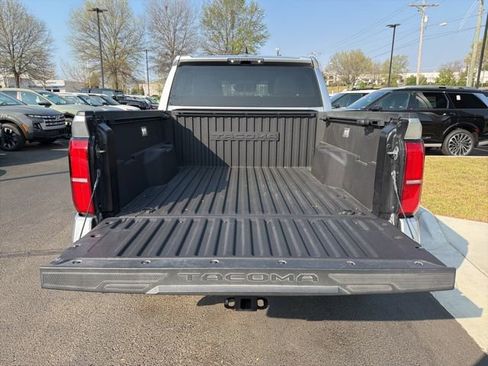 Used 2024 Toyota Tacoma TRD Off-Road AWD/4WD image 7