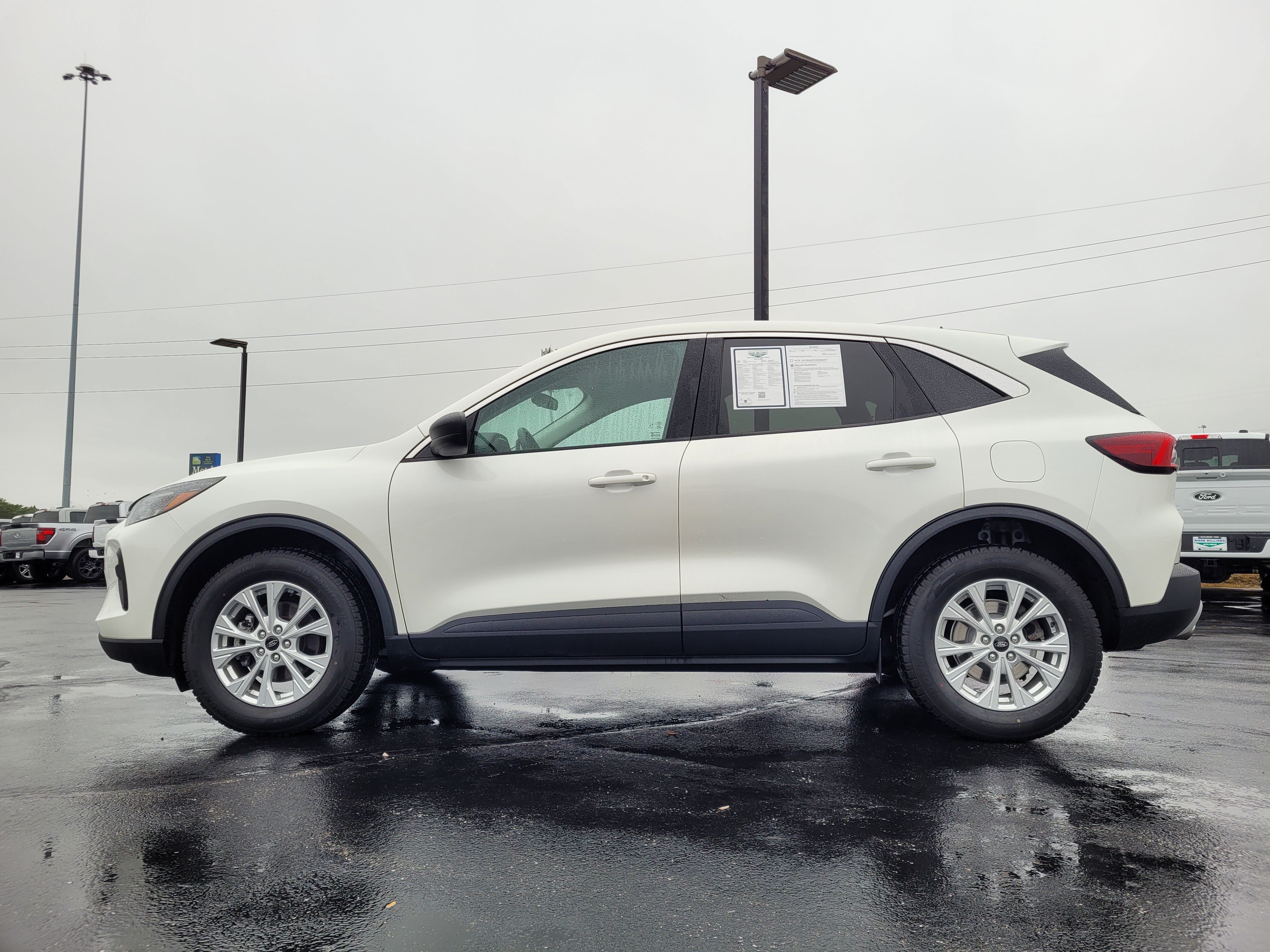 Used 2023 Ford Escape Active AWD/4WD image 7