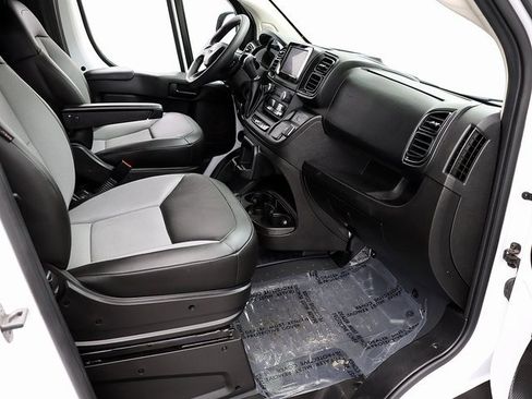 Used 2023 RAM ProMaster 2500 image 24