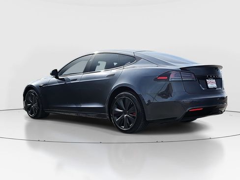 Used 2024 Tesla Model S Plaid image 7