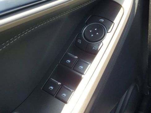 Certified 2024 Ford Explorer XLT AWD/4WD image 22