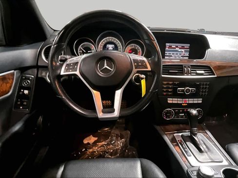 Used 2013 Mercedes-Benz C 300 4MATIC Sedan image 6