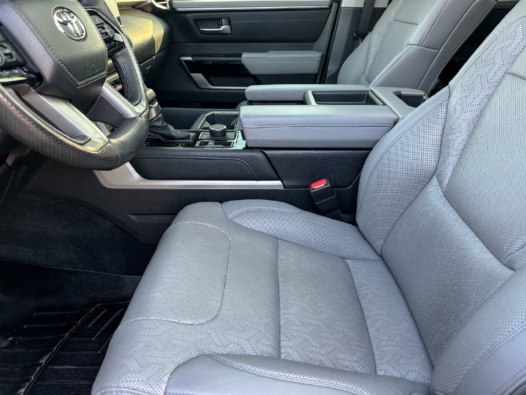 Used 2023 Toyota Tundra Limited AWD/4WD image 13