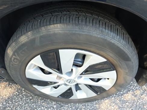 Certified 2023 Nissan Altima 2.5 S FWD image 8