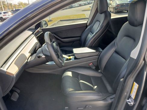 Used 2021 Tesla Model Y 2WD image 12