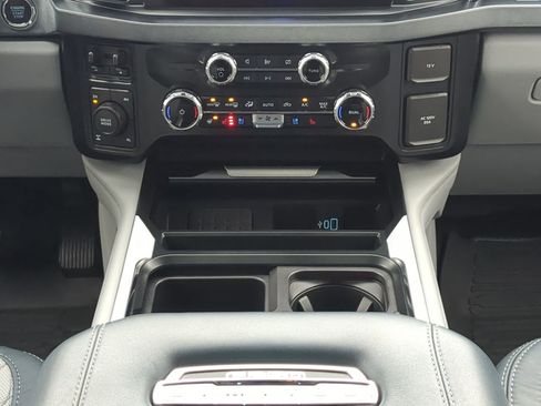 Used 2024 Ford F250 Limited w/ FX4 Off-Road Package image 17