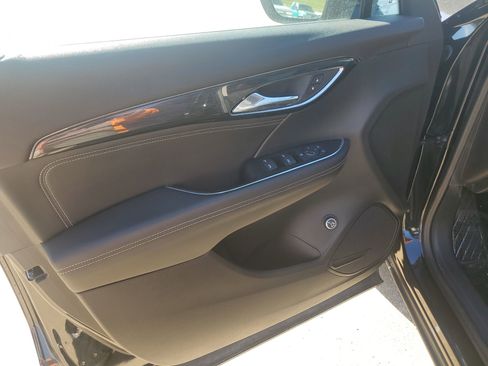 Certified 2023 Buick Envision Preferred w/ Sport Touring Package image 28