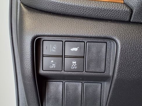 Used 2017 Honda CR-V Touring image 30