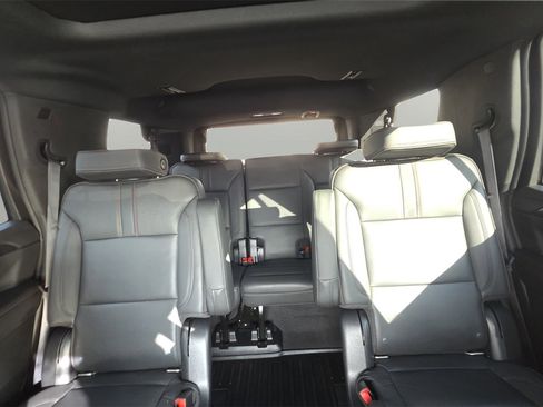 Used 2022 Chevrolet Tahoe RST w/ Luxury Package image 34