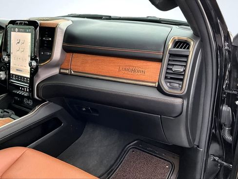 Used 2023 RAM 1500 Limited w/ Body-Colour Bumper Group image 24