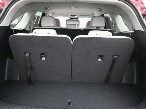 Used 2025 Kia Sorento S FWD image 32