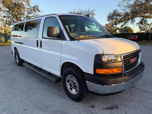 Used 2025 GMC Savana 3500 LT w/ LT Preferred Equipment Group image 2