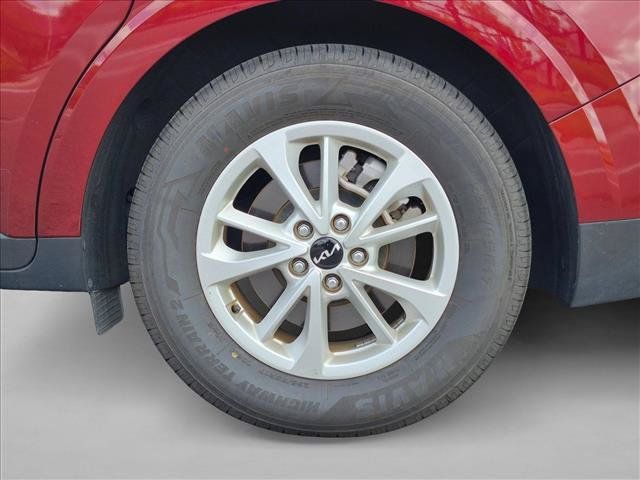 Used 2024 Kia Carnival LX FWD image 13