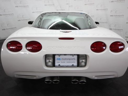 Used 2002 Chevrolet Corvette Coupe image 5