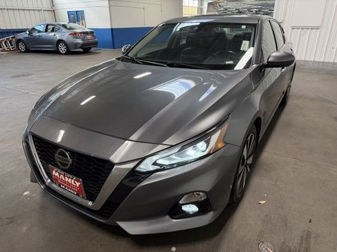 Used 2022 Nissan Altima 2.5 SL image 7