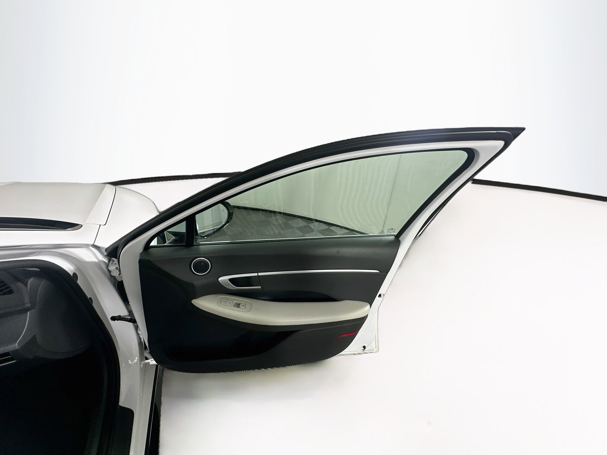 Used 2025 Hyundai Sonata SEL FWD image 31