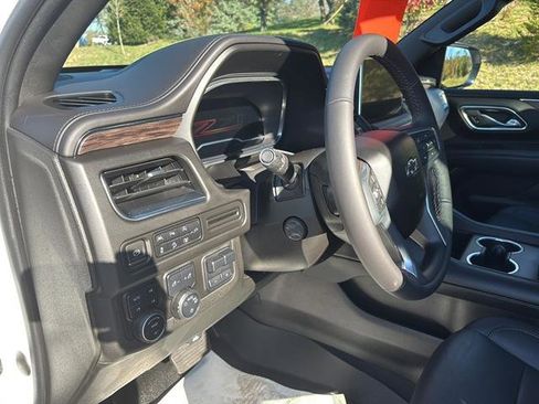 Used 2022 Chevrolet Tahoe Z71 w/ Off-Road Capability Package image 13