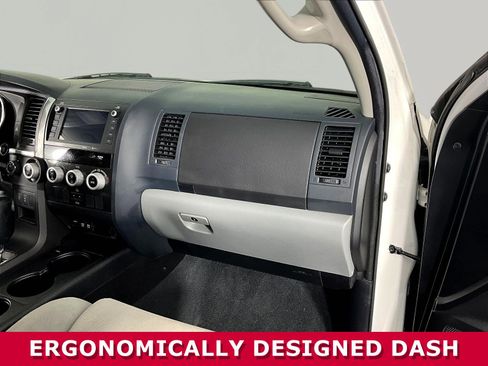 Used 2022 Toyota Sequoia SR5 AWD/4WD image 27