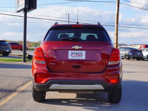 Used 2021 Chevrolet Trax LT w/ Driver Confidence Package image 6