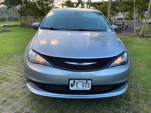 Used 2021 Chrysler Voyager Lxi image 20