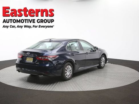 Used 2021 Toyota Camry LE FWD image 39