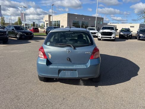 Used 2008 Toyota Yaris 2-Door Hatchback FWD image 6