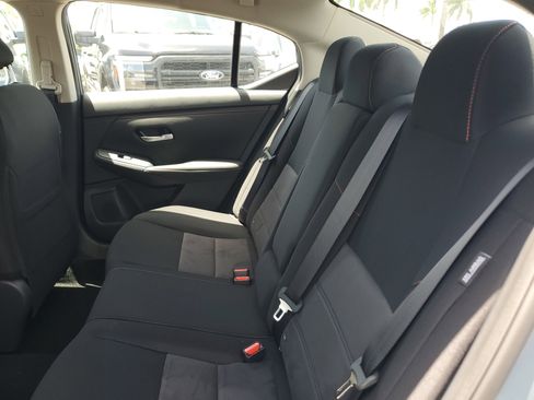 New 2025 Nissan Sentra SR w/ Midnight Edition image 17