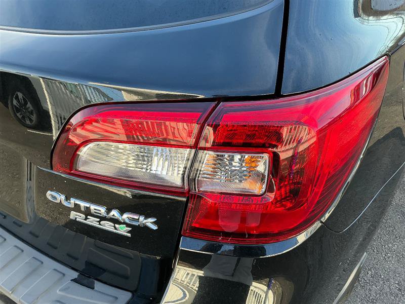 Used 2017 Subaru Outback 2.5i Limited AWD/4WD image 14