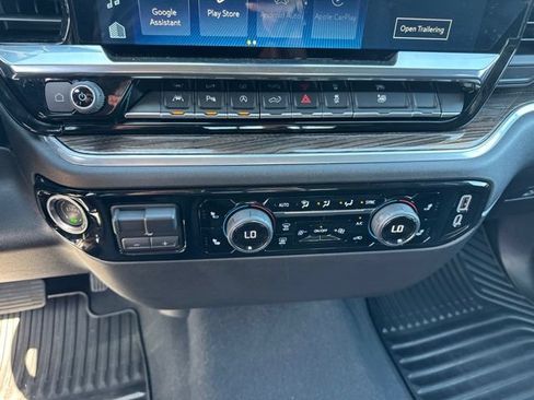 Used 2026 Chevrolet Silverado 1500 LT w/ Safety Package AWD/4WD image 23