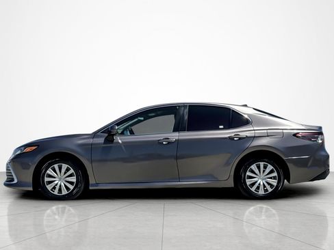 Used 2022 Toyota Camry LE FWD image 2