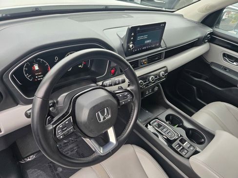 Used 2023 Honda Pilot EX-L image 12