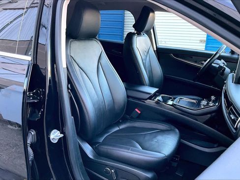 Used 2022 Lincoln Nautilus Reserve w/ Monochromatic Package image 8