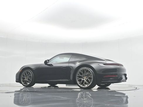 Used 2023 Porsche 911 Carrera image 52