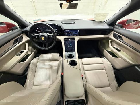 Used 2022 Porsche Taycan 4S AWD/4WD image 33
