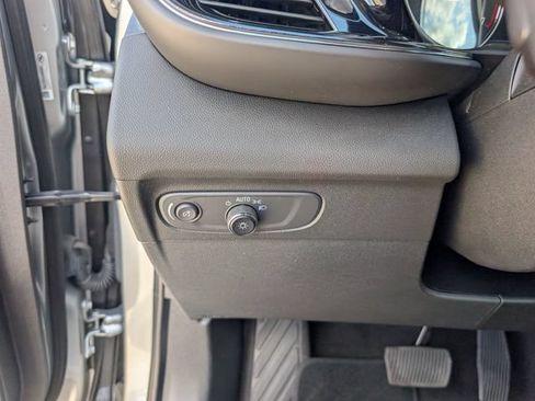 Used 2023 Buick Envision Essence FWD image 11