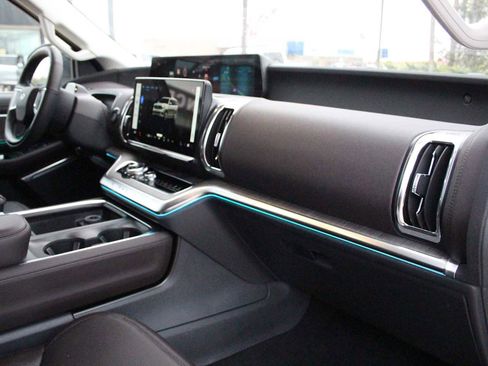 New 2025 Ford Expedition Max Platinum w/ Platinum Ultimate Package image 16