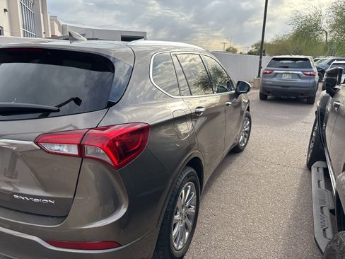 Used 2019 Buick Envision Essence w/ LPO, Active Package FWD image 4
