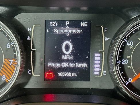 Used 2014 Jeep Cherokee Latitude w/ Comfort/Convenience Group image 15