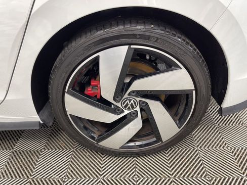 Used 2022 Volkswagen GTI S image 33