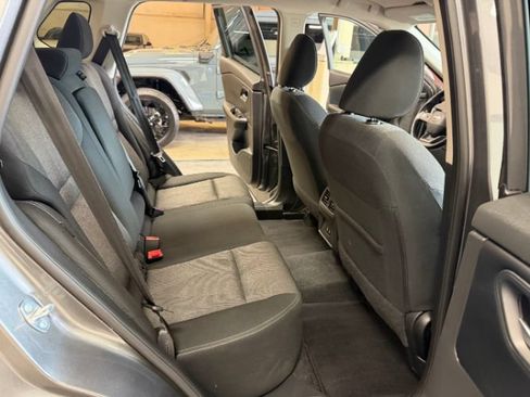 Used 2025 Nissan Rogue SV AWD/4WD image 31