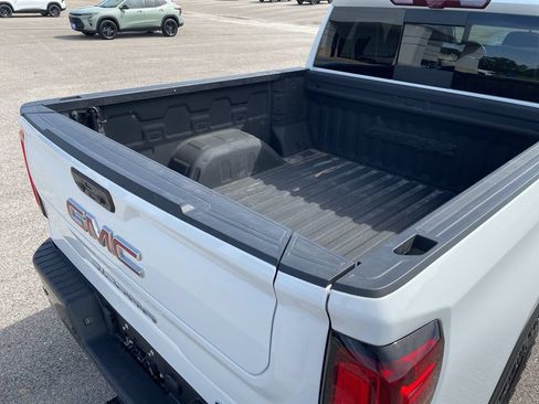 Used 2024 GMC Sierra 1500 AT4X AWD/4WD image 38
