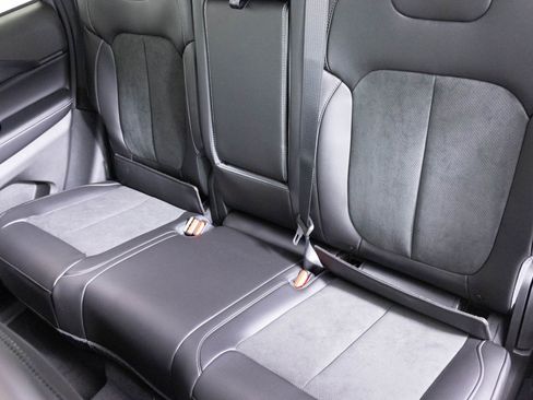 New 2025 Jeep Grand Cherokee Altitude image 28