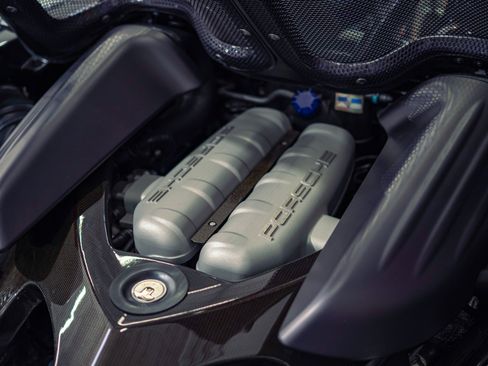 Used 2005 Porsche Carrera GT RWD image 20