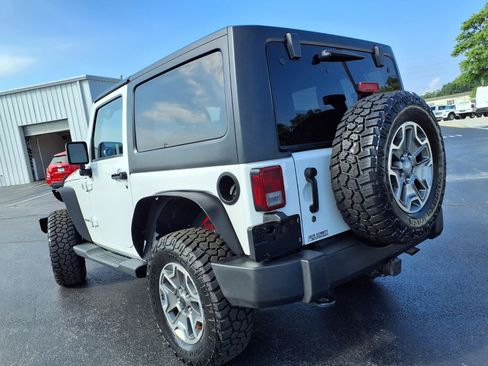Used 2013 Jeep Wrangler Rubicon w/ Dual Top Group AWD/4WD image 28