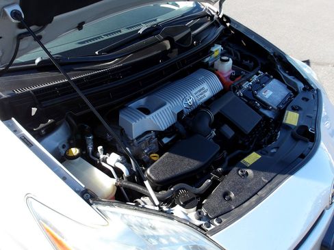 Used 2010 Toyota Prius Three image 19