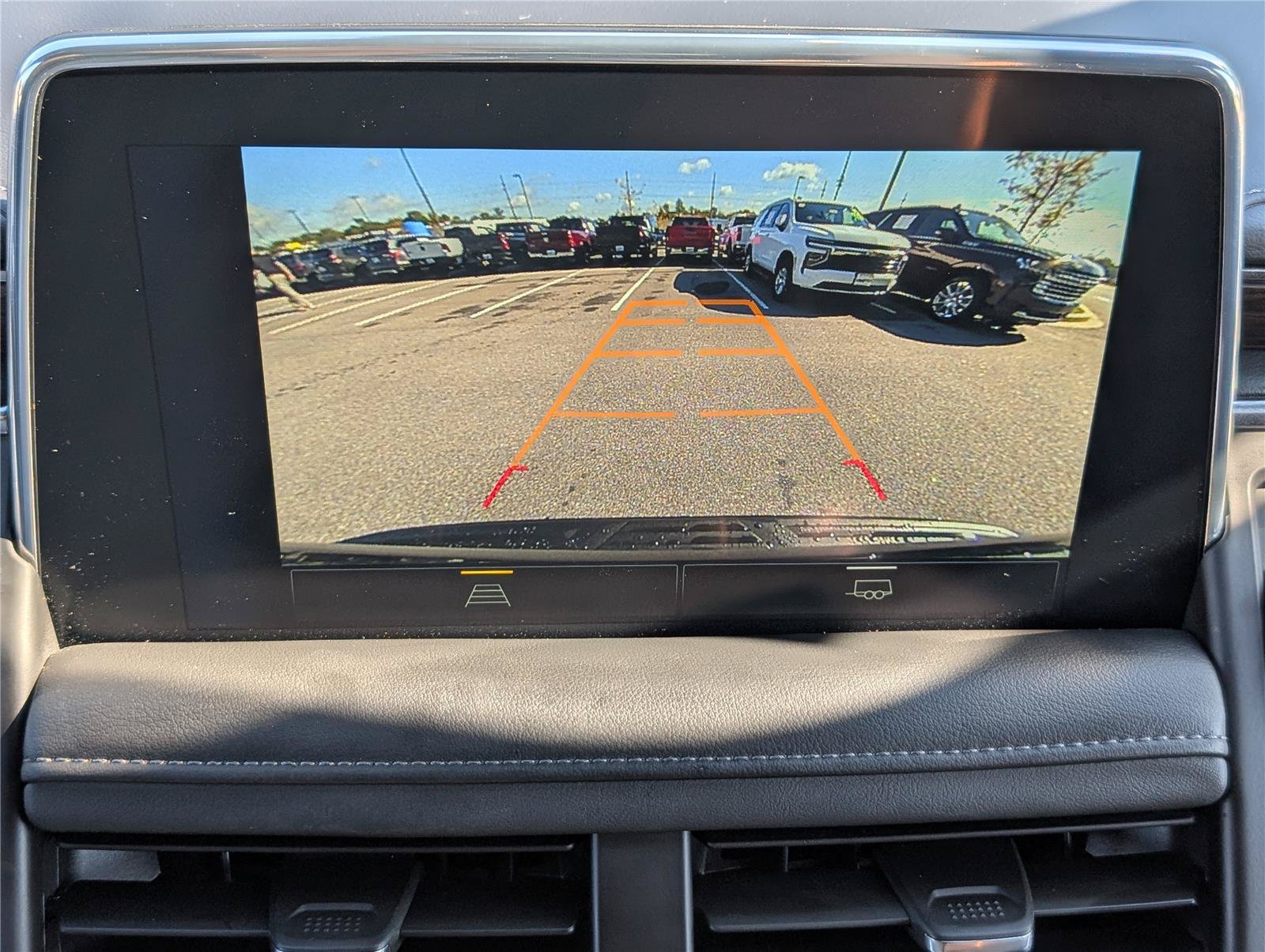 Used 2024 Chevrolet Tahoe LT AWD/4WD image 33