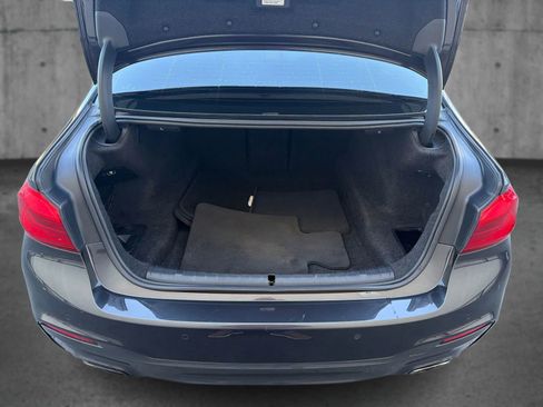 Used 2017 BMW 540i RWD image 13