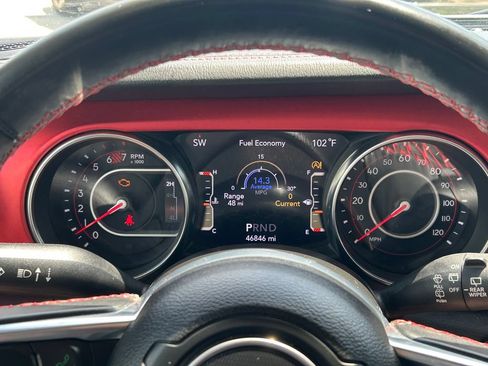 Used 2021 Jeep Wrangler Rubicon AWD/4WD image 32