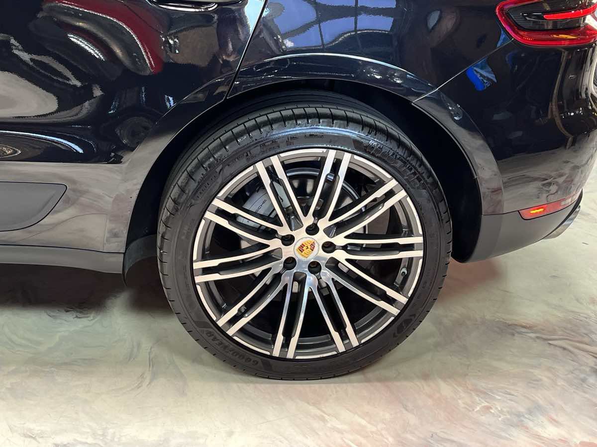 Used 2017 Porsche Macan S AWD/4WD image 31